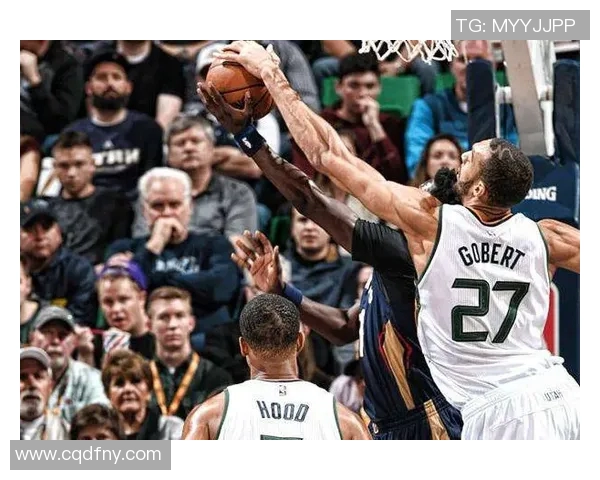 多诺万米切尔引领球队崛起展现超级球星风采与领导力